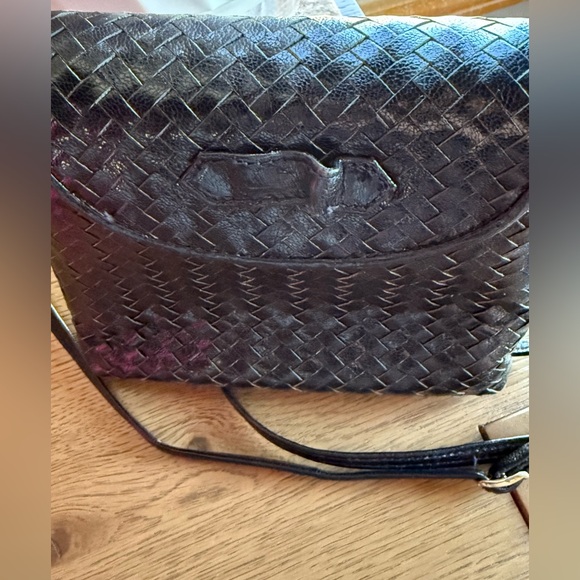 Fendi Black leather shoulder/crossbody bag! - Picture 5 of 9